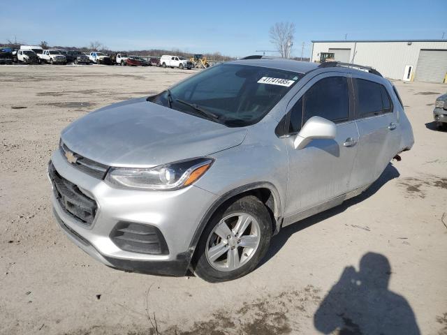 CHEVROLET TRAX 2018 Silver