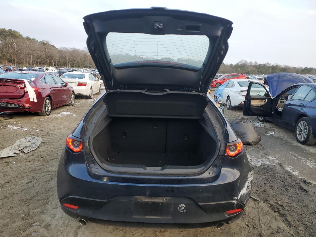 2019 Mazda 3 - Image 6