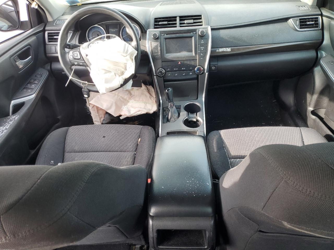 2016 Toyota Camry - Image 8