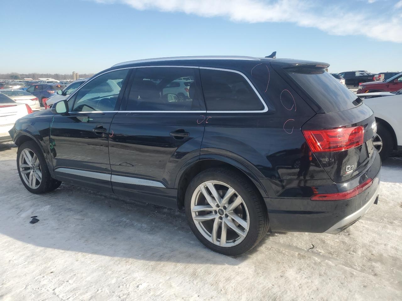 2017 Audi Q7 - Image 2