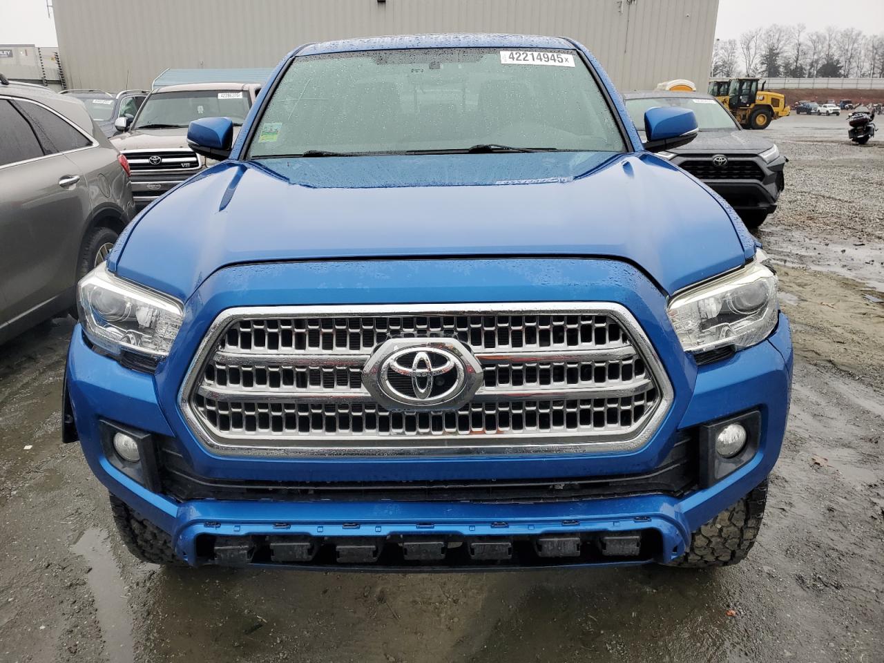 2017 Toyota Tacoma - Image 5