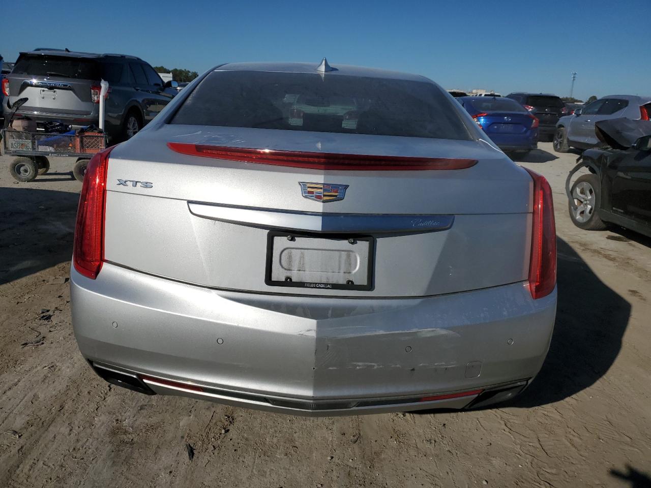 2017 Cadillac XTS - Image 6
