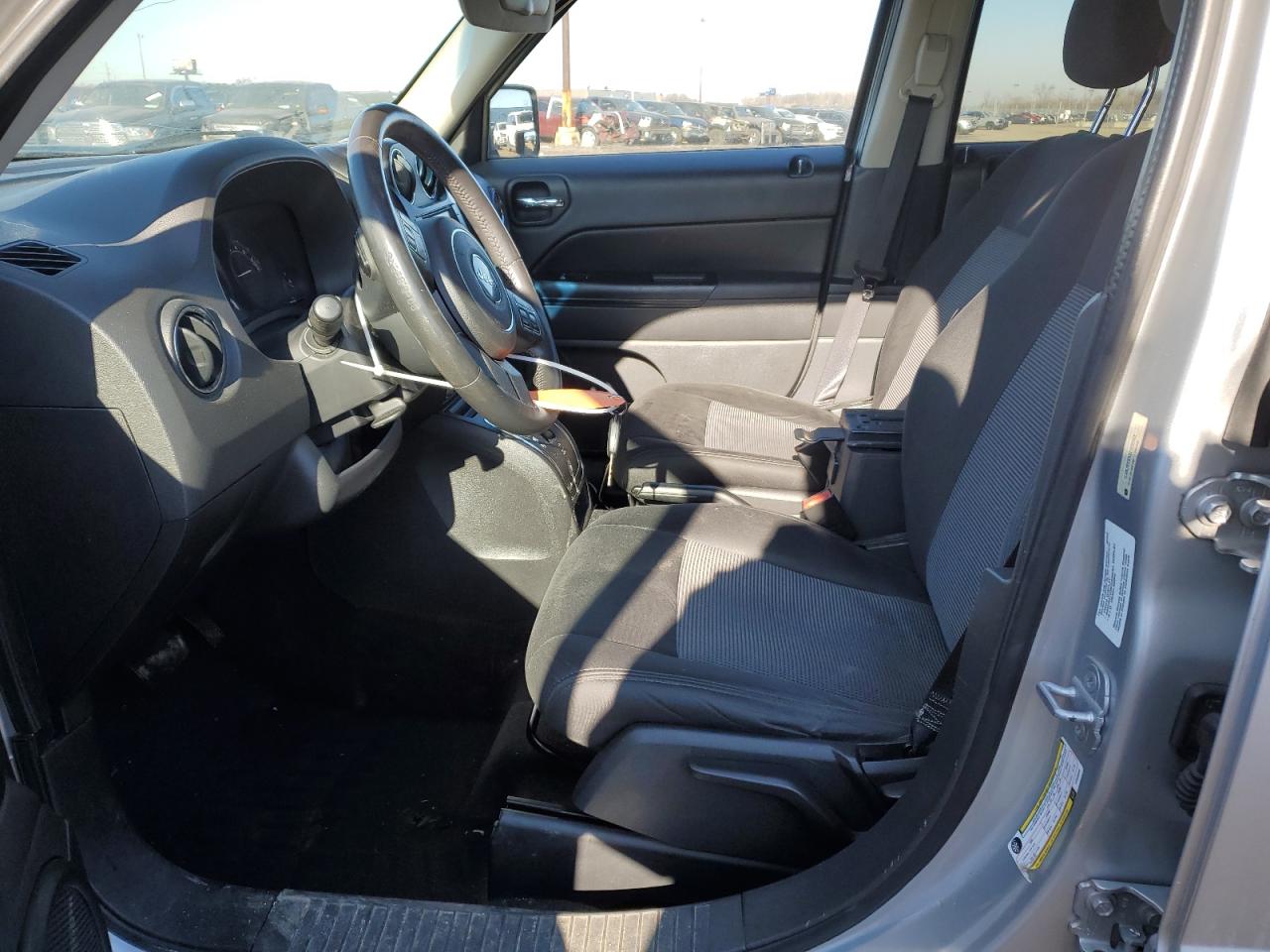 2014 Jeep Liberty (Patriot) - Image 7