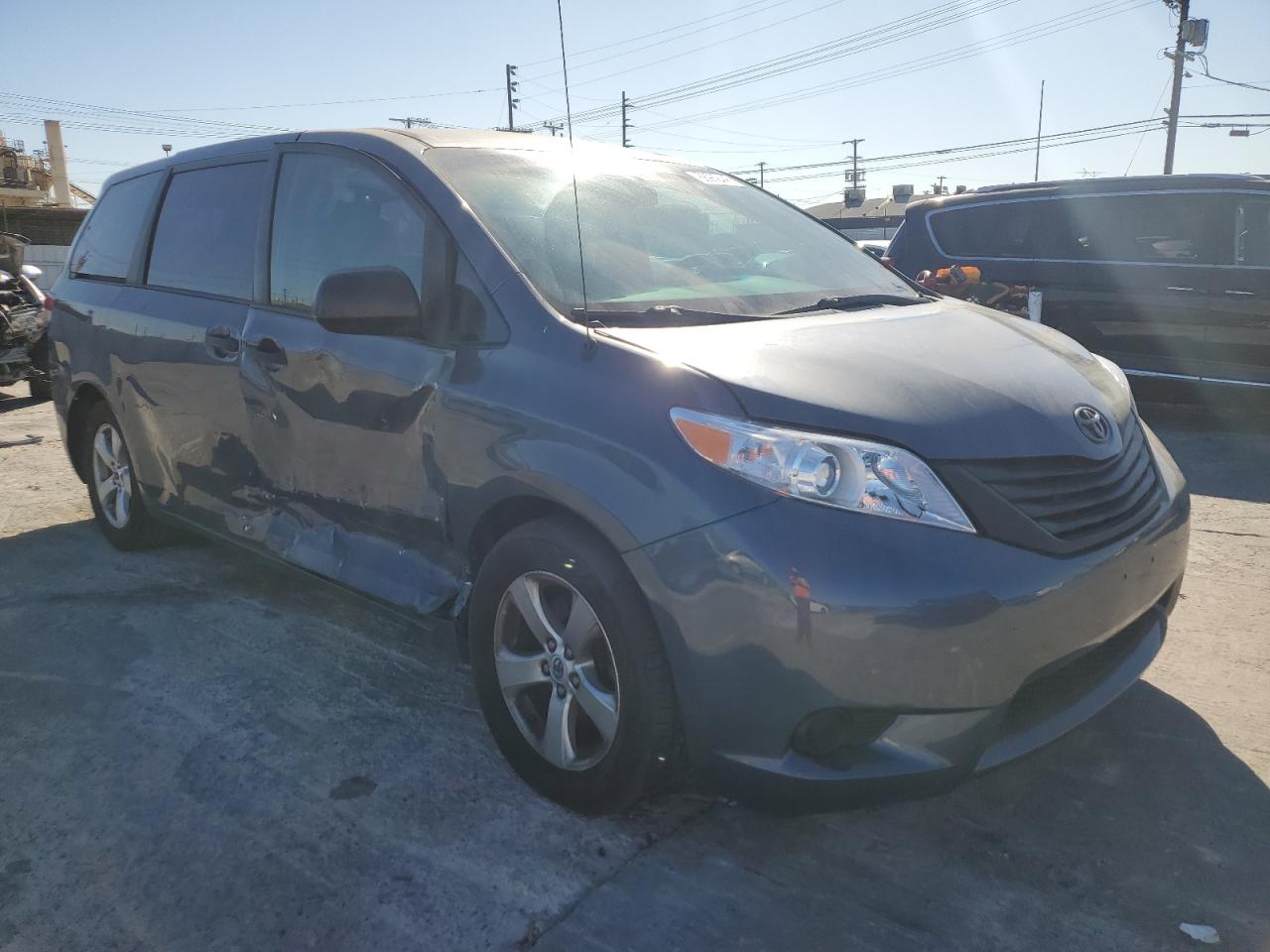 VIN 5TDZK3DC3DS321816 2013 TOYOTA All Models no.4