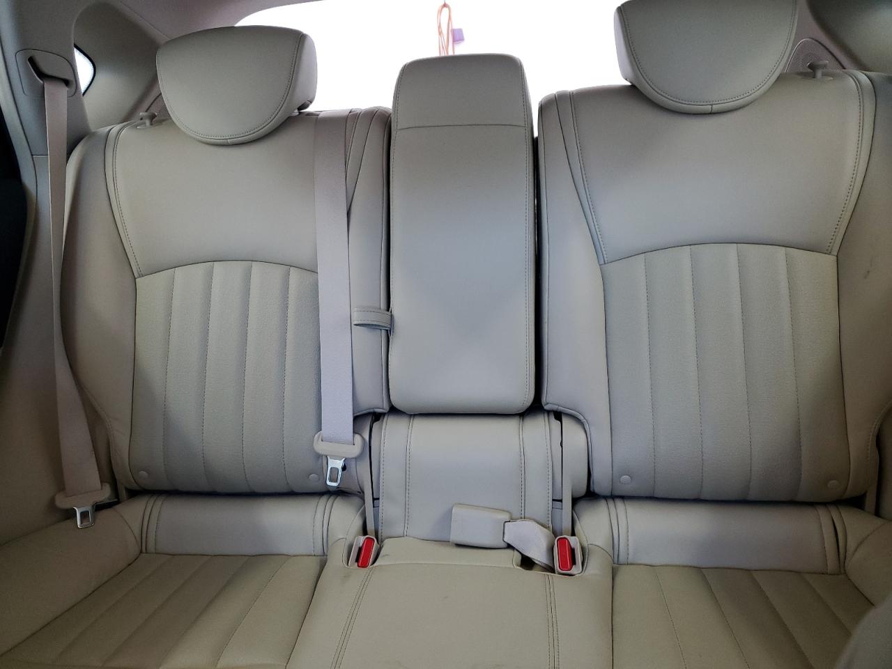 2017 Infiniti QX50 - Image 10