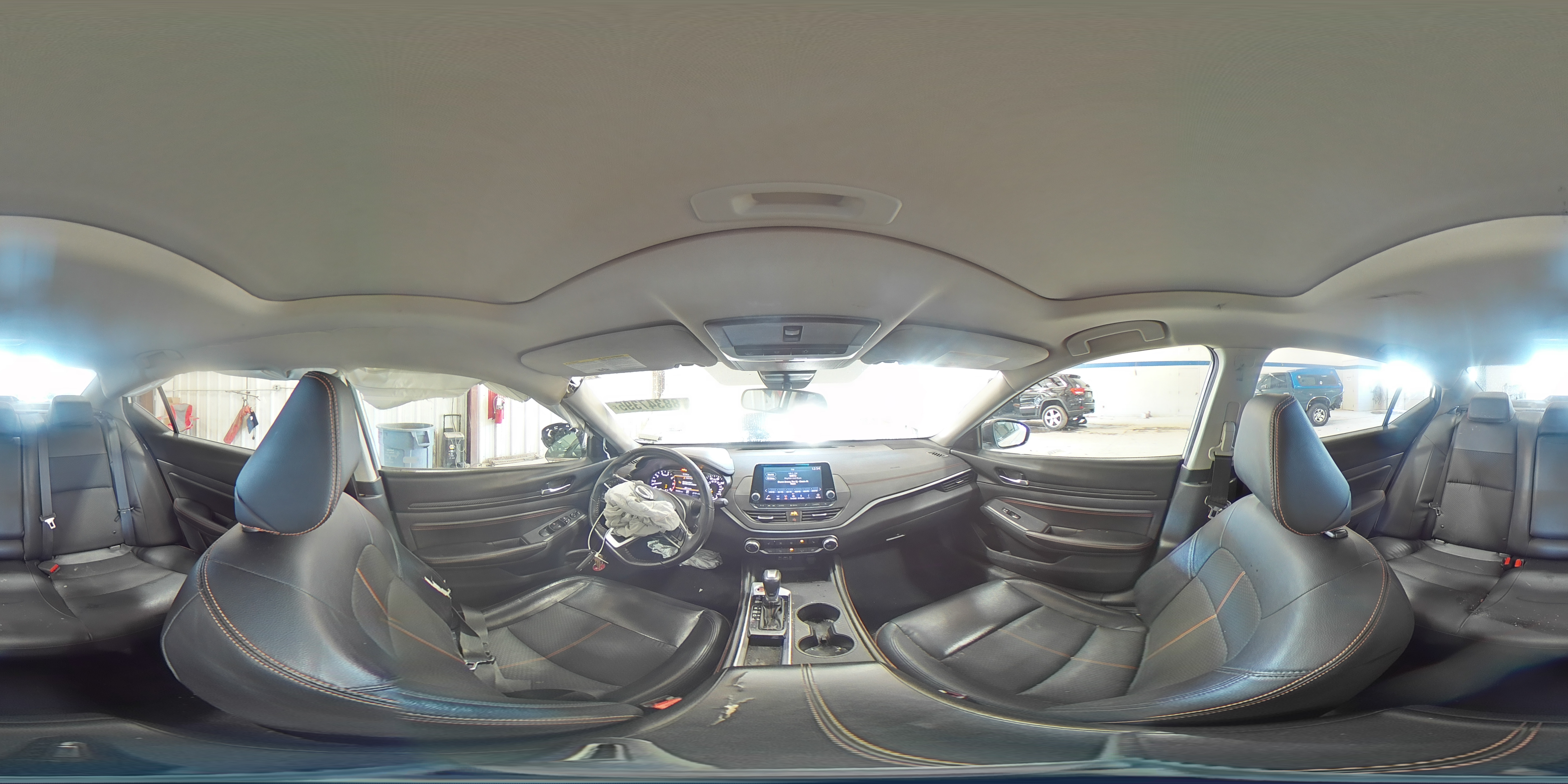 2020 Nissan Altima - Image 12