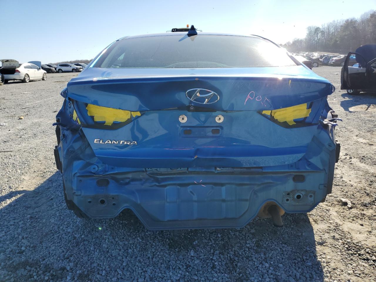 2017 Hyundai Elantra - Image 6