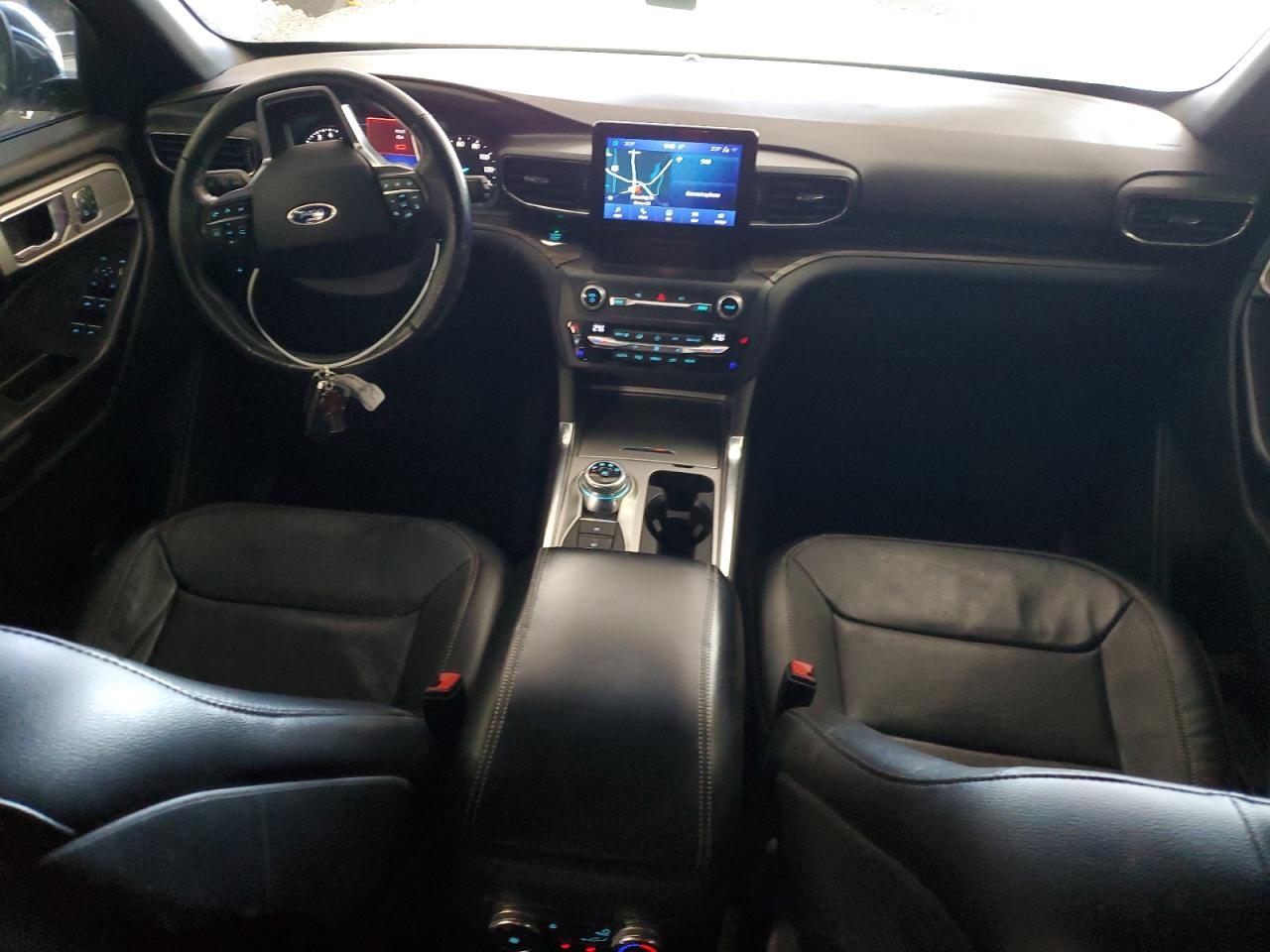 2020 Ford Explorer - Image 8