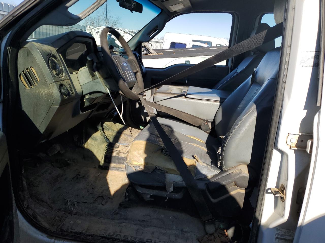 2015 Ford F350 - Image 7