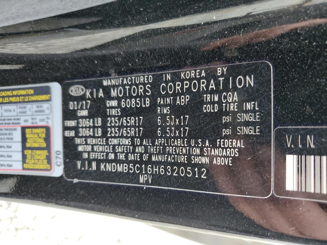 2017 Kia Sedona - Image 16