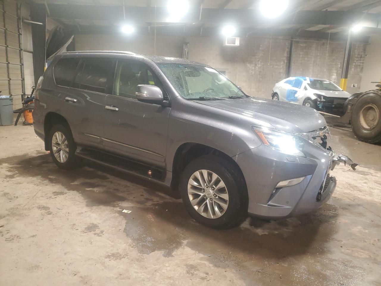 2017 Lexus GX - Image 4
