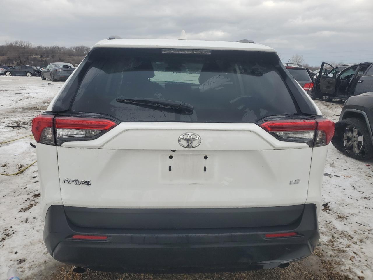 2020 Toyota RAV 4 - Image 6