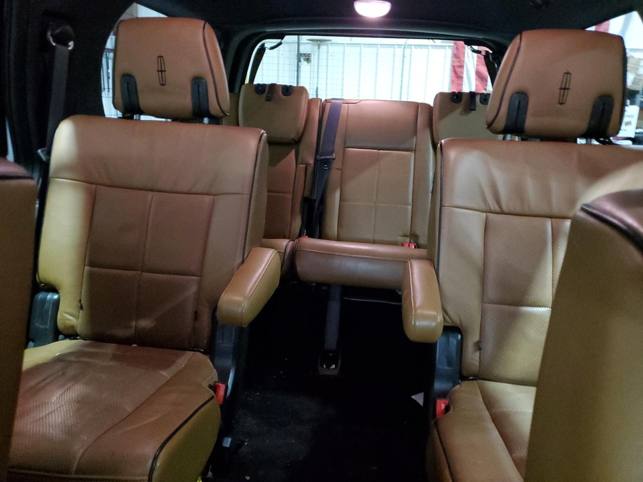 2011 Lincoln Navigator VIN: 5LMJJ2J5XBEJ04114 Lot: 87755705