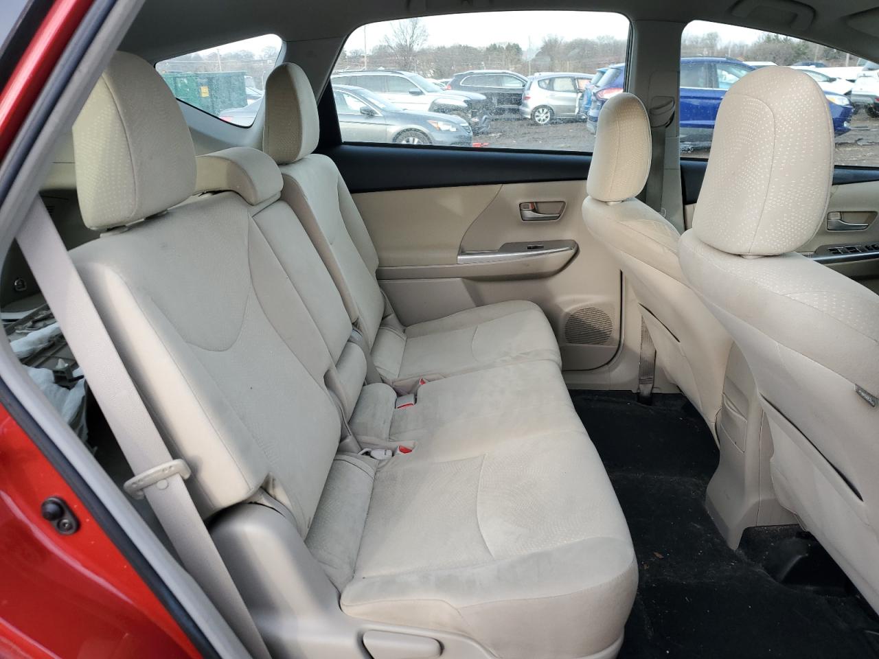 2012 Toyota Prius - Image 10