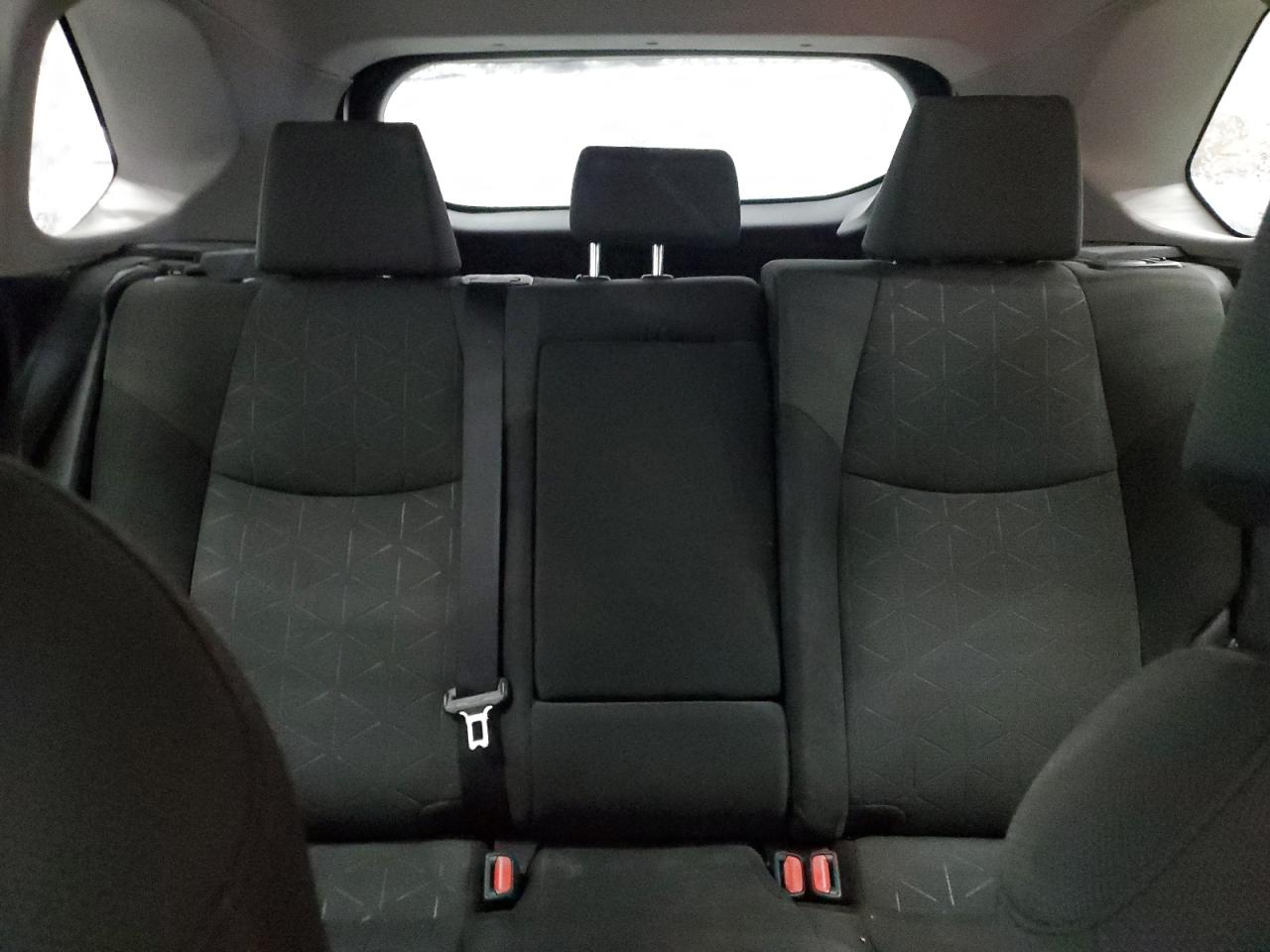 2022 Toyota RAV 4 - Image 10
