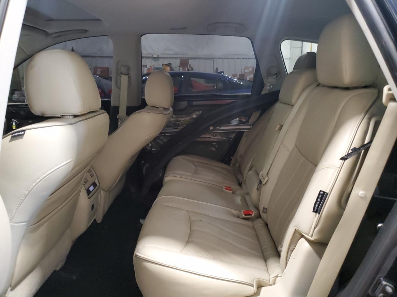 2018 Infiniti QX60 - Image 11