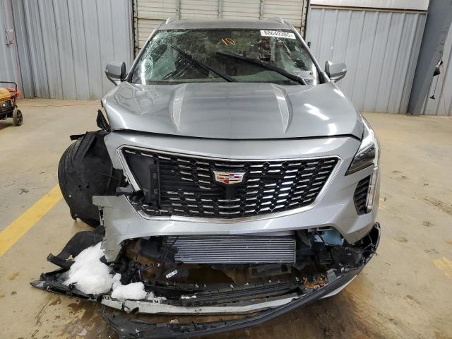  CADILLAC XT4 2023 Серебристый