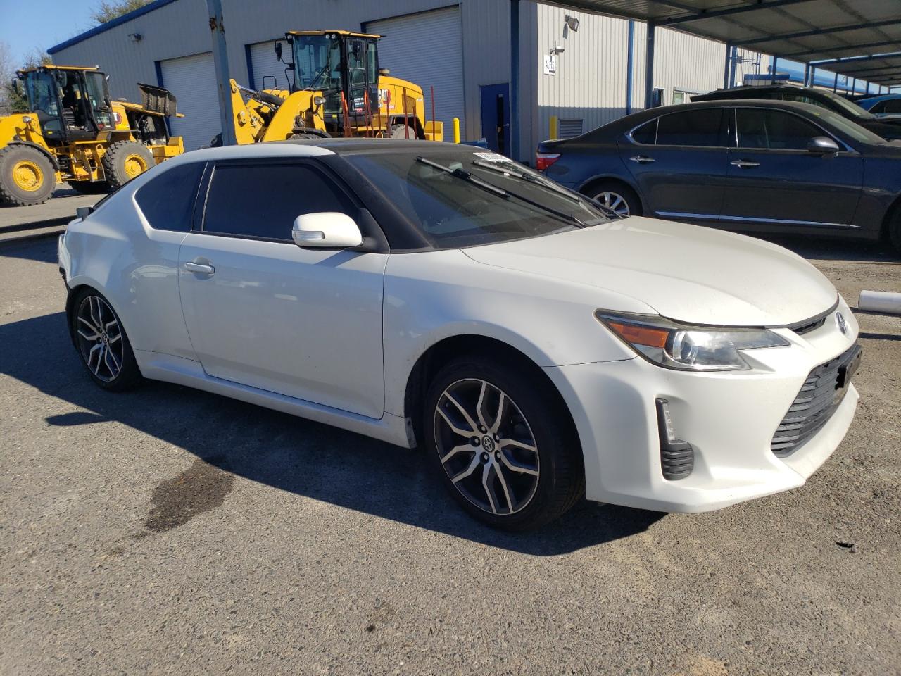 2016 Toyota tC - Image 4