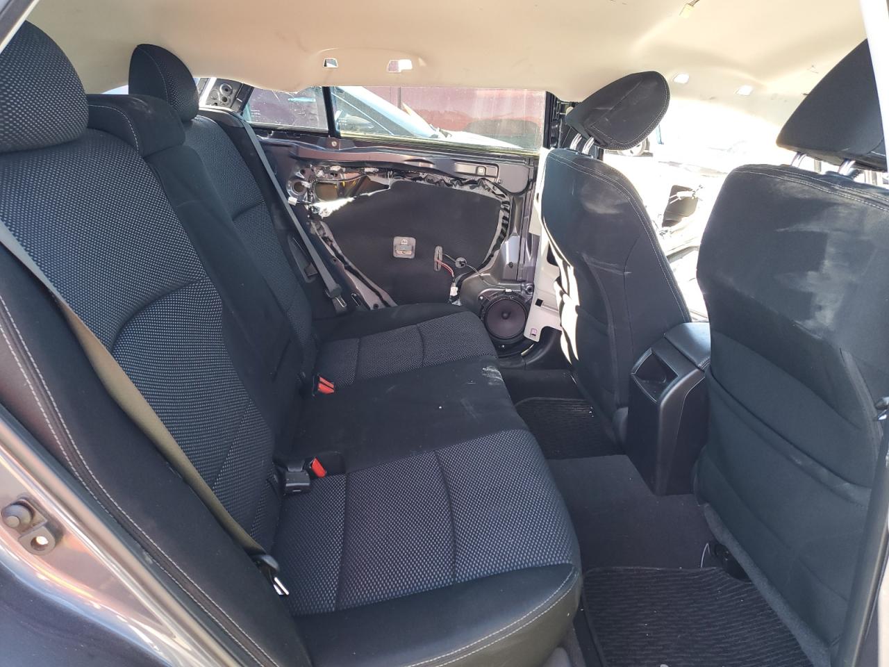 2017 Subaru Outback - Image 11