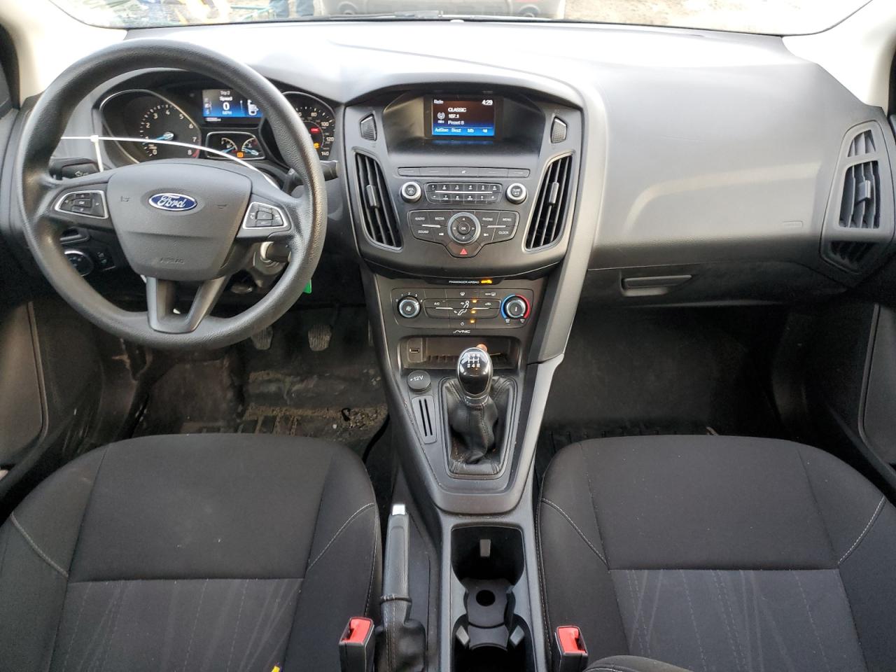 2018 Ford Focus - Image 8