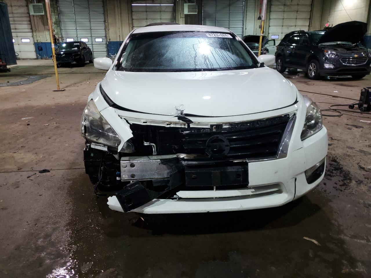 2015 Nissan Altima - Image 5