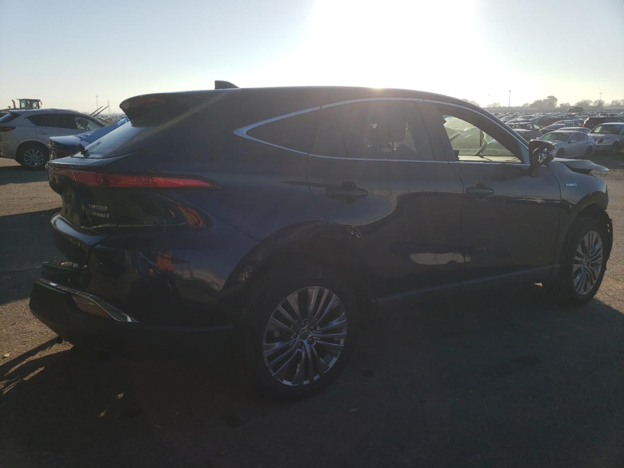 2021 Toyota Venza - Image 3