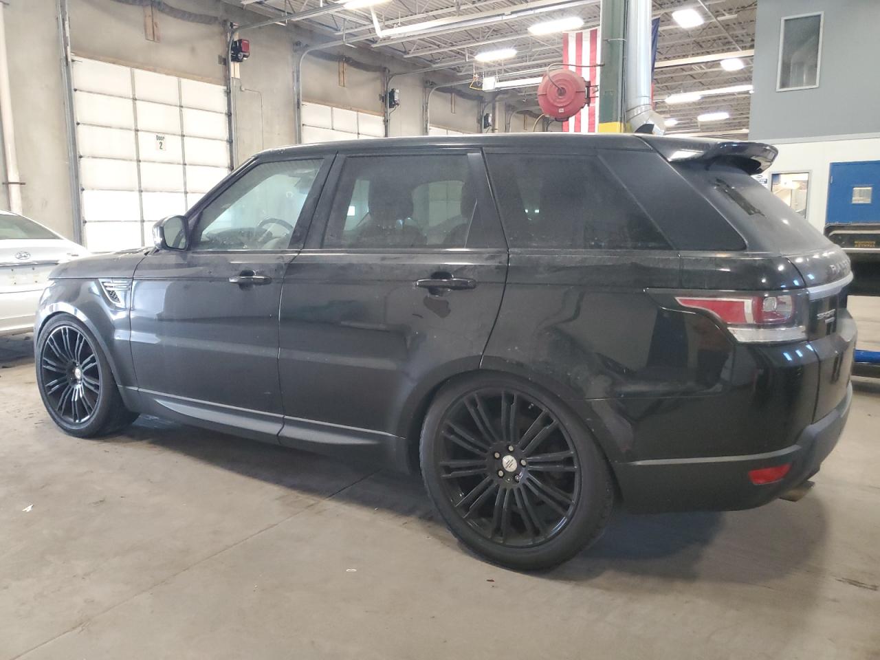 2016 Land Rover Range Rover - Image 2