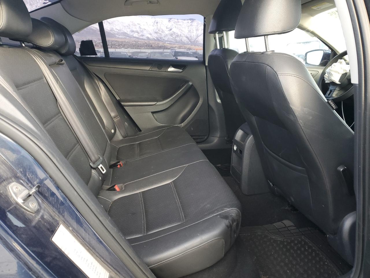 2014 Volkswagen Jetta - Image 10