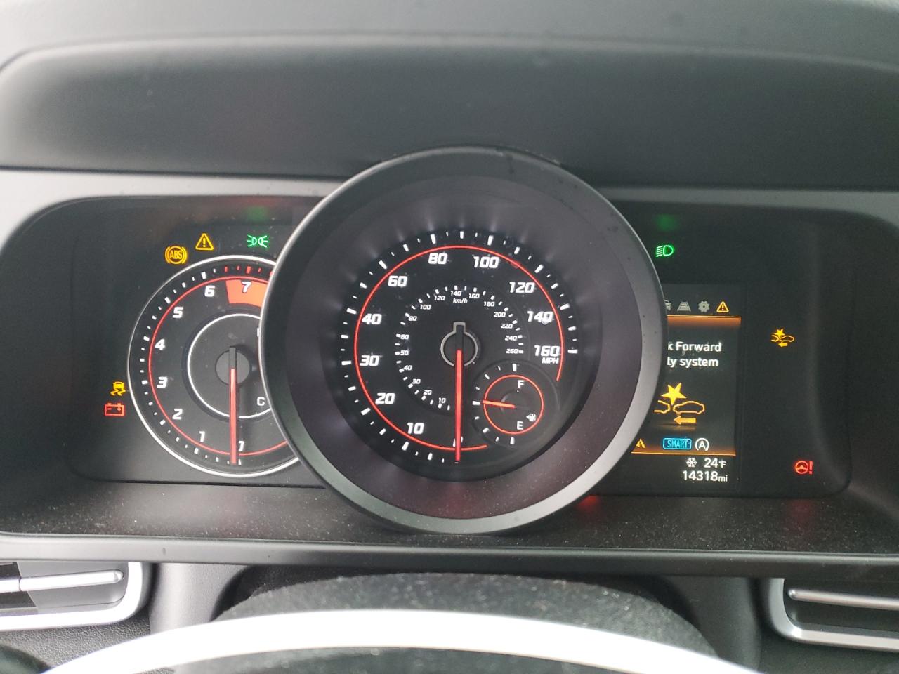 2023 Hyundai Elantra - Image 9