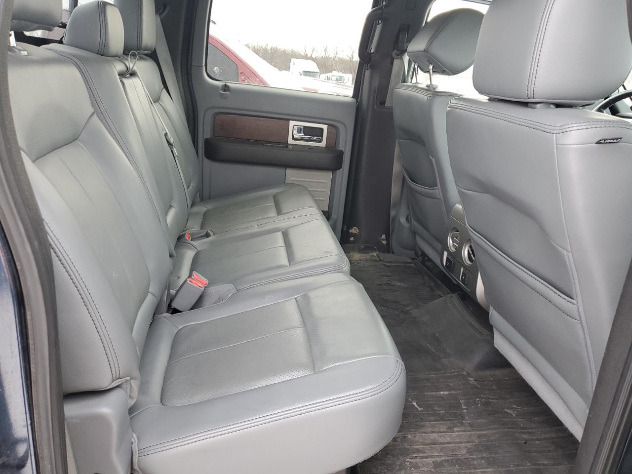 2013 Ford F-150 - Image 10