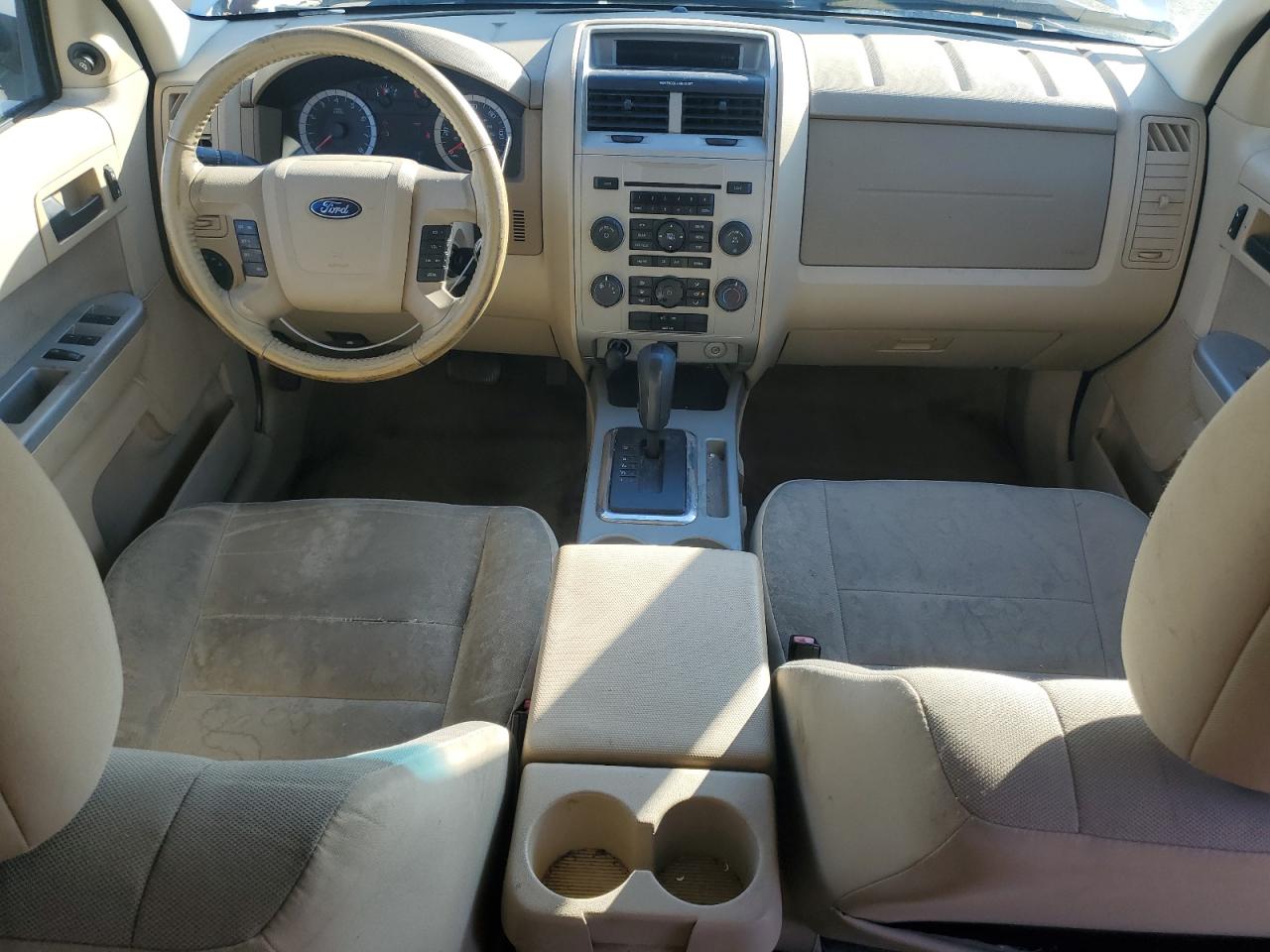 2010 Ford Escape - Image 8