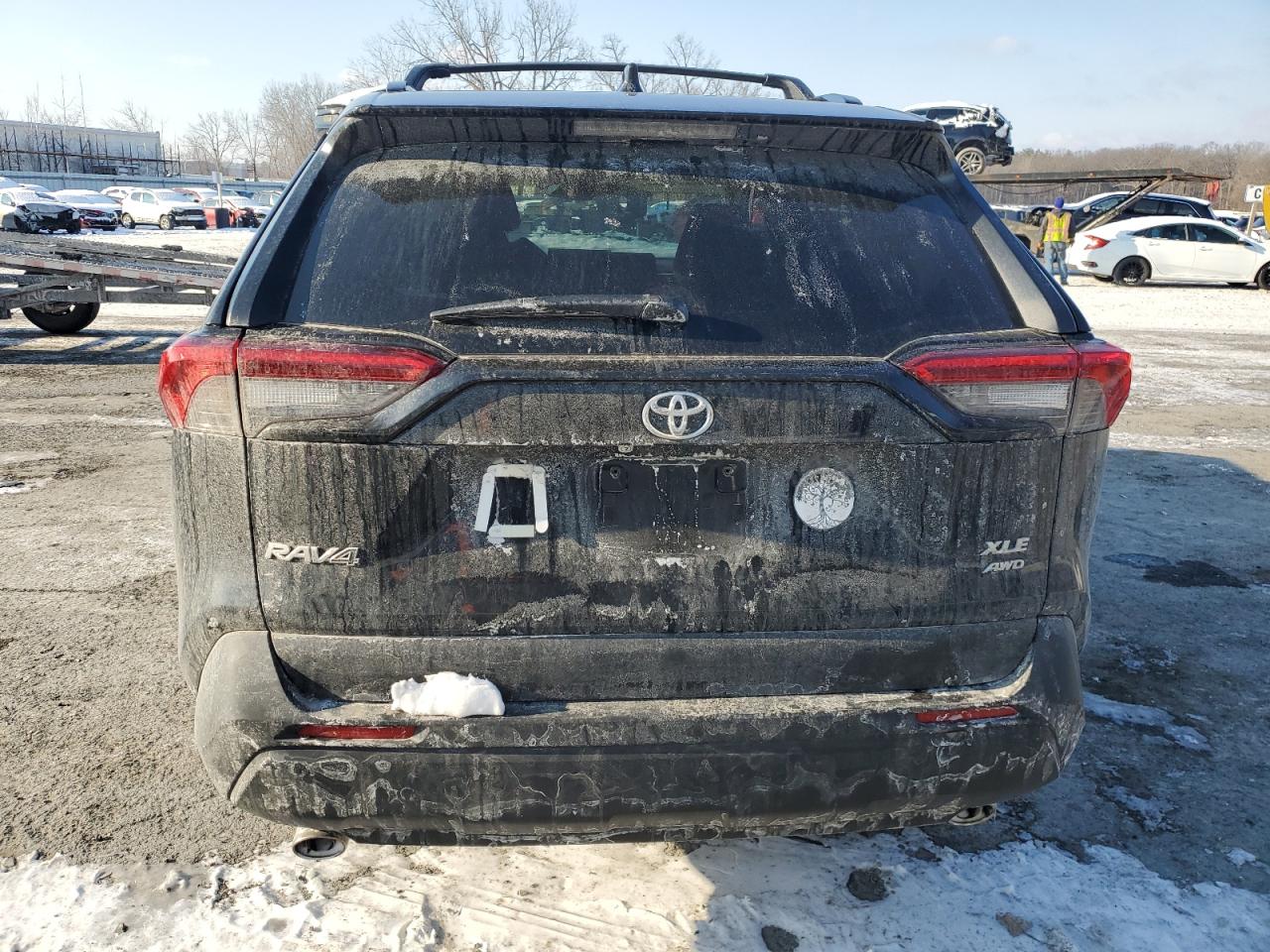 2022 Toyota RAV 4 - Image 6