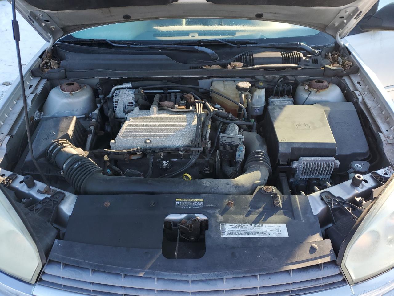 2004 Chevrolet Malibu - Image 11