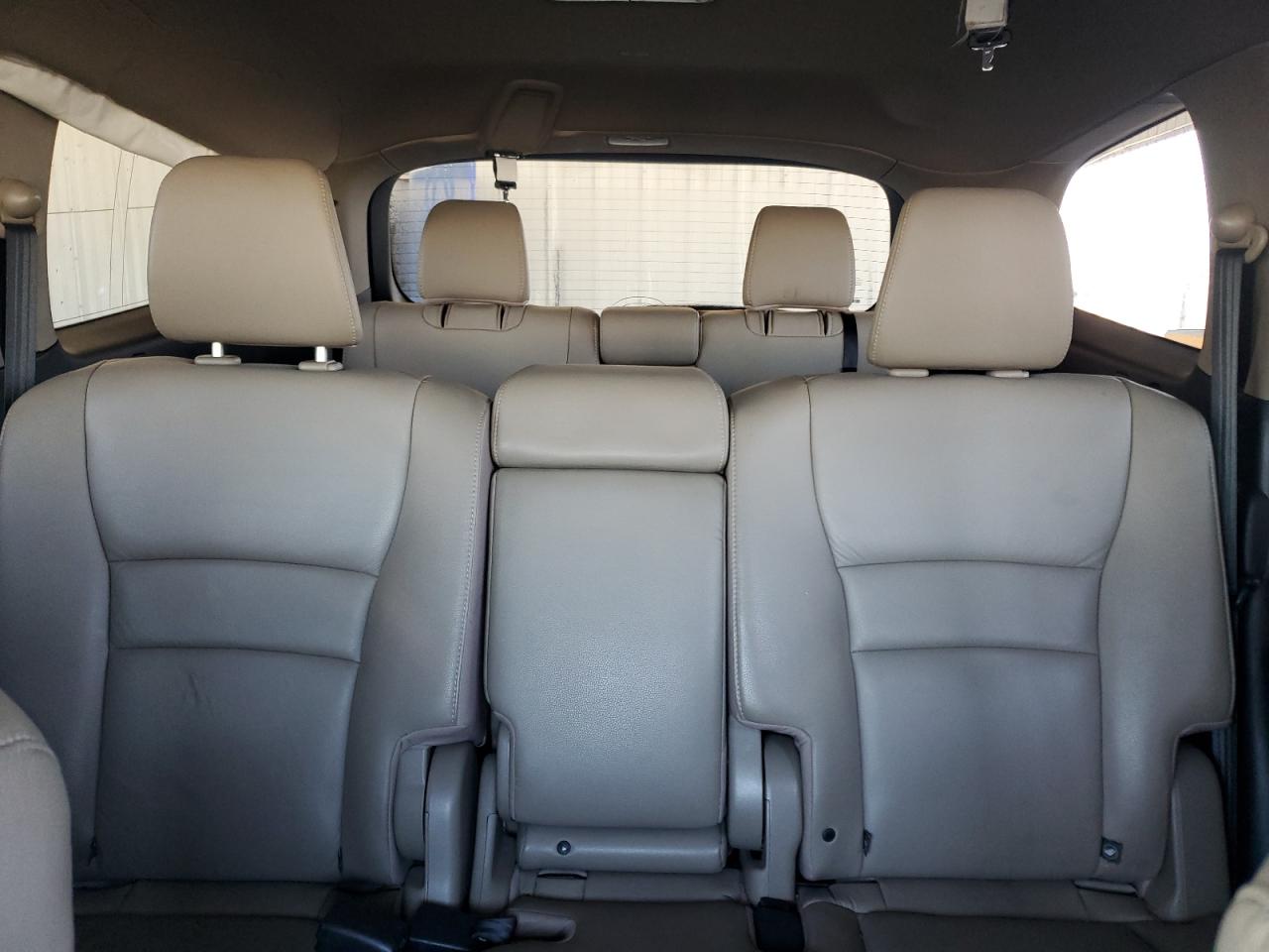 2016 Honda Pilot - Image 10