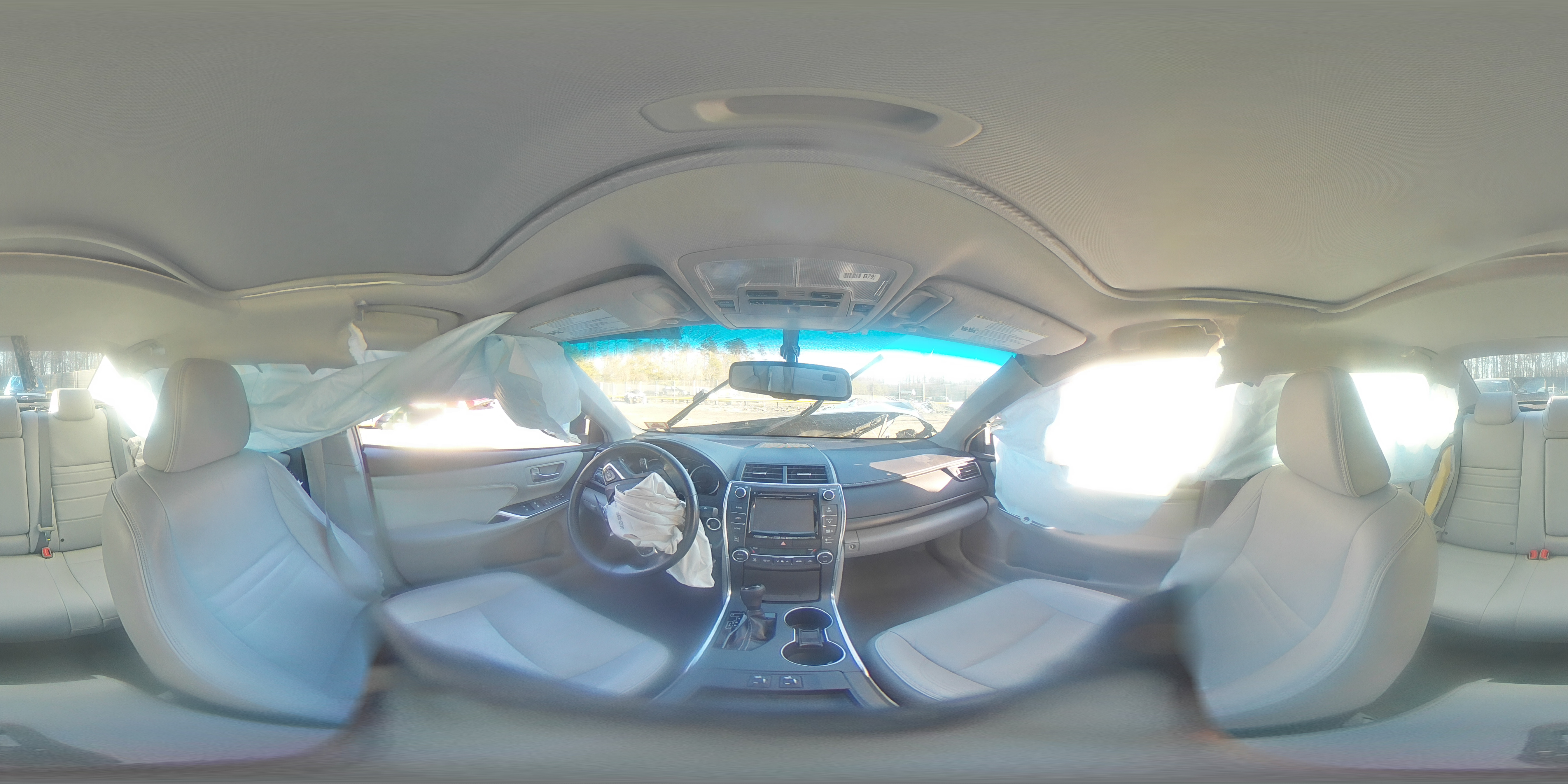 2017 Toyota Camry - Image 12