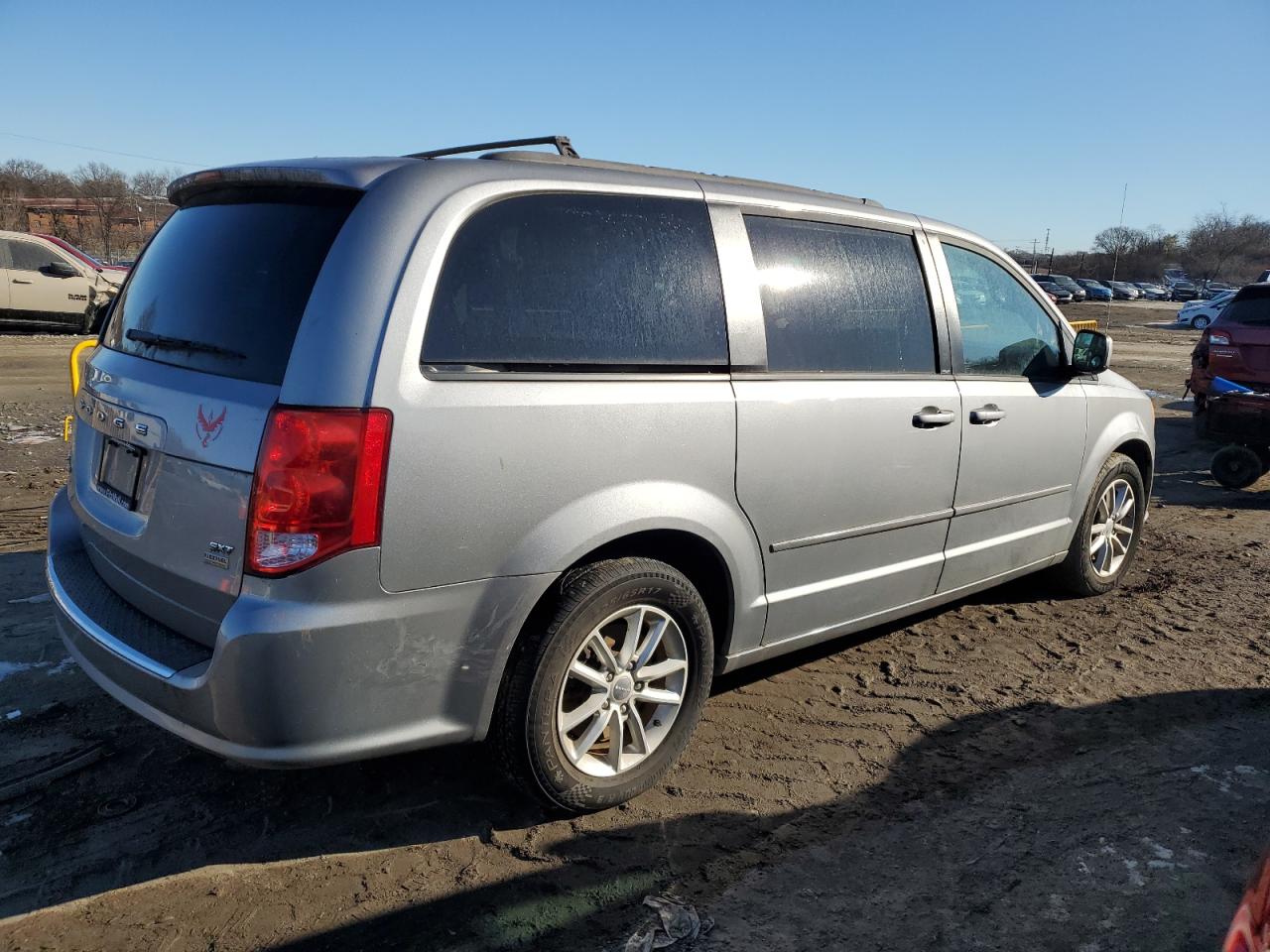 2014 Dodge Caravan - Image 3