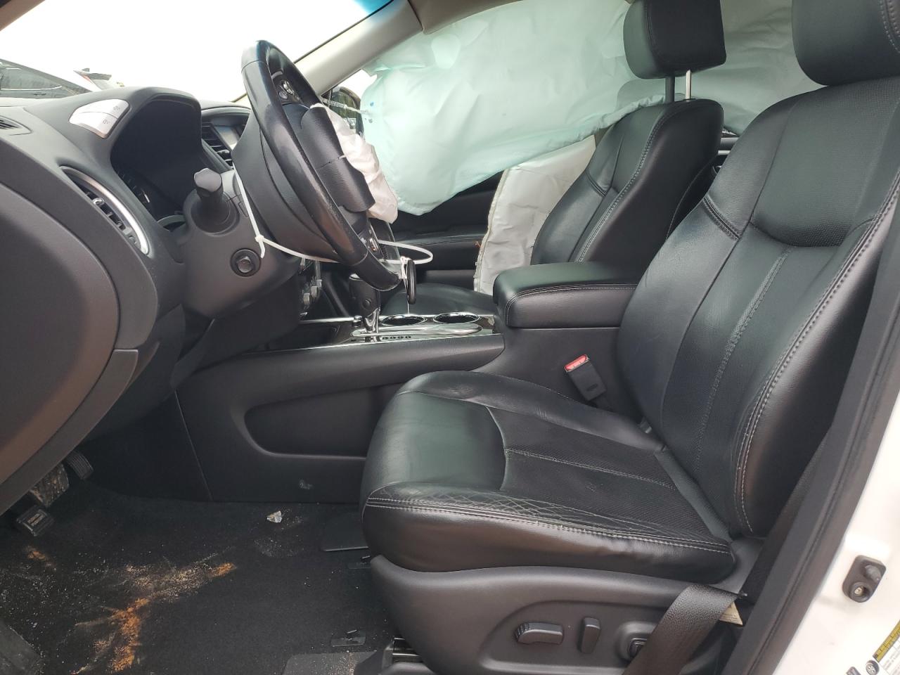 2014 Nissan Pathfinder - Image 7