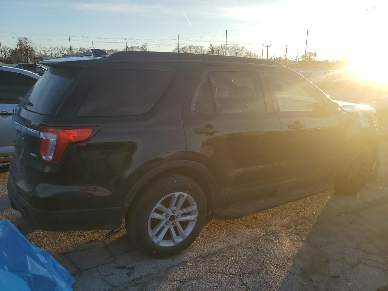 2017 Ford Explorer - Image 3