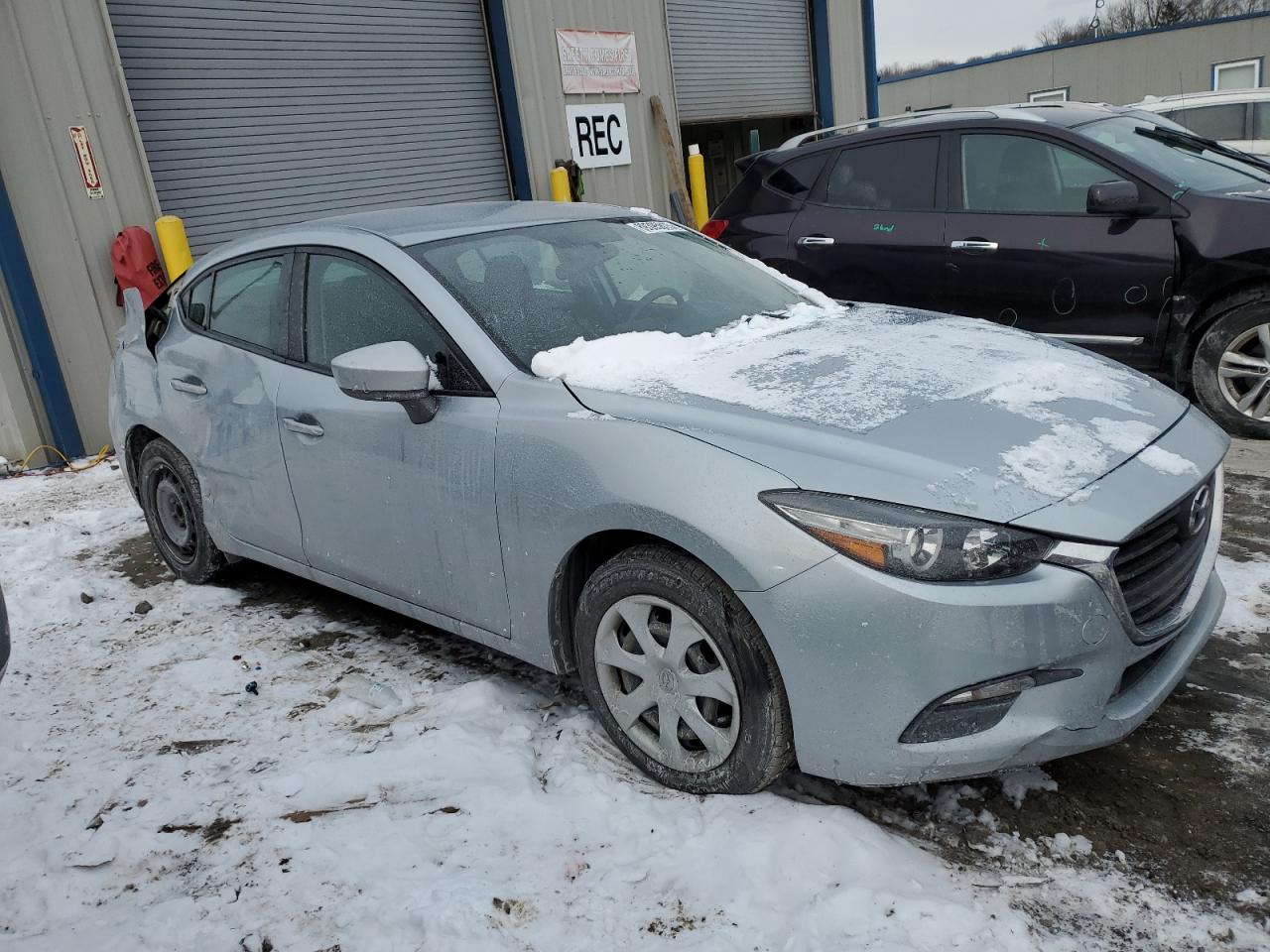 2017 Mazda 3 - Image 4