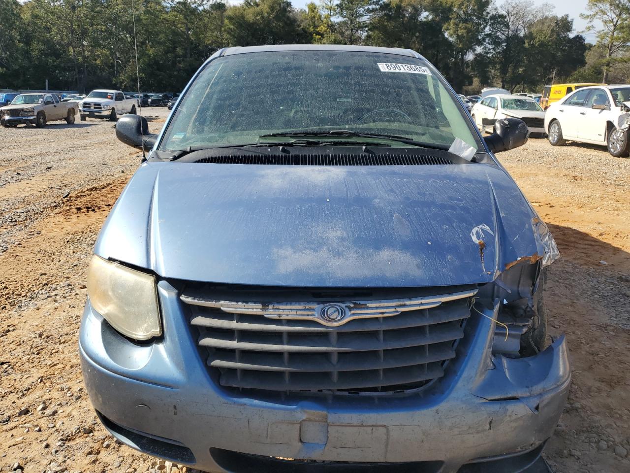 2007 Chrysler Town & Country - Image 5