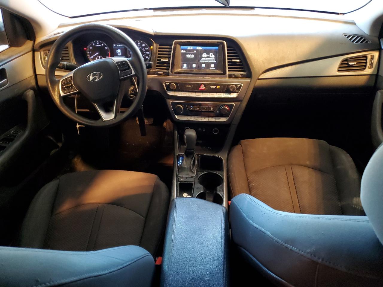 2019 Hyundai Sonata - Image 8