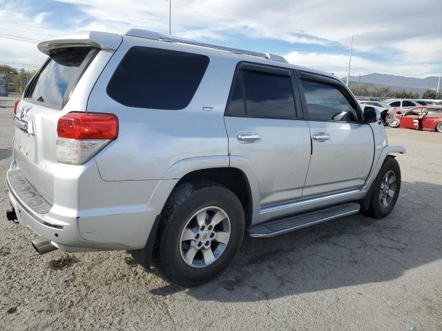 Паркетники TOYOTA 4RUNNER 2013 Серебристый