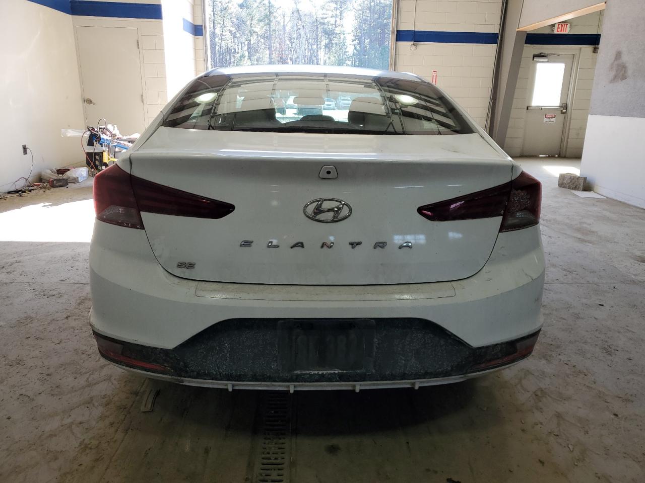 2019 Hyundai Elantra - Image 6