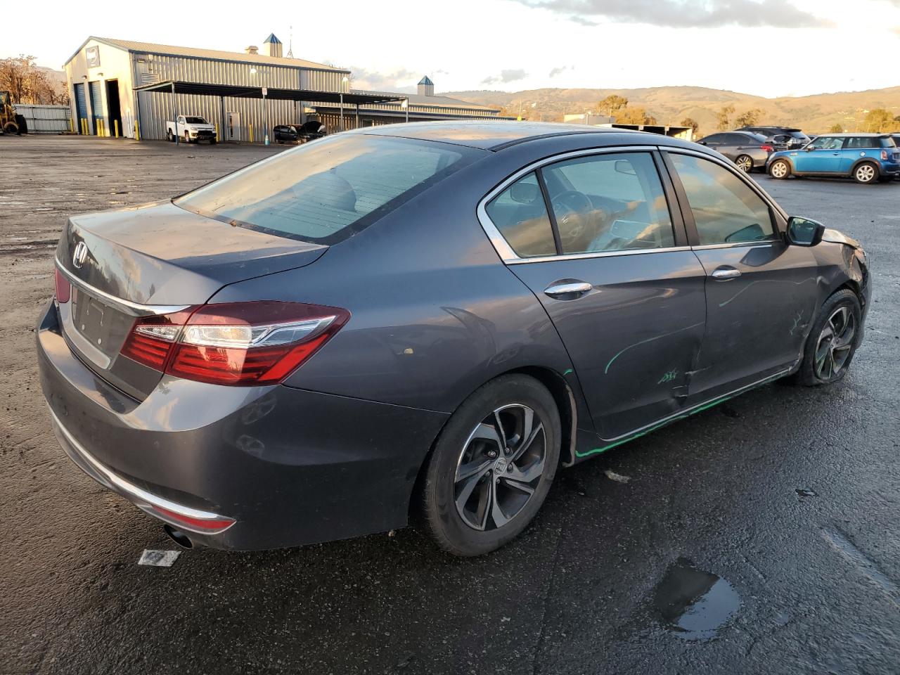 VIN 1HGCR2F31HA164431 2017 HONDA ACCORD no.3