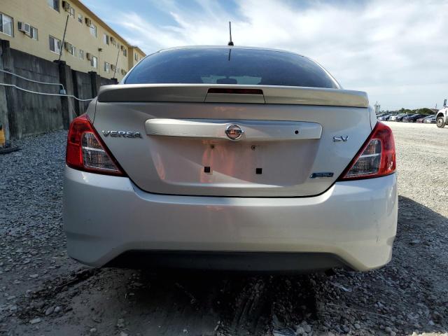  NISSAN VERSA 2018 Gray