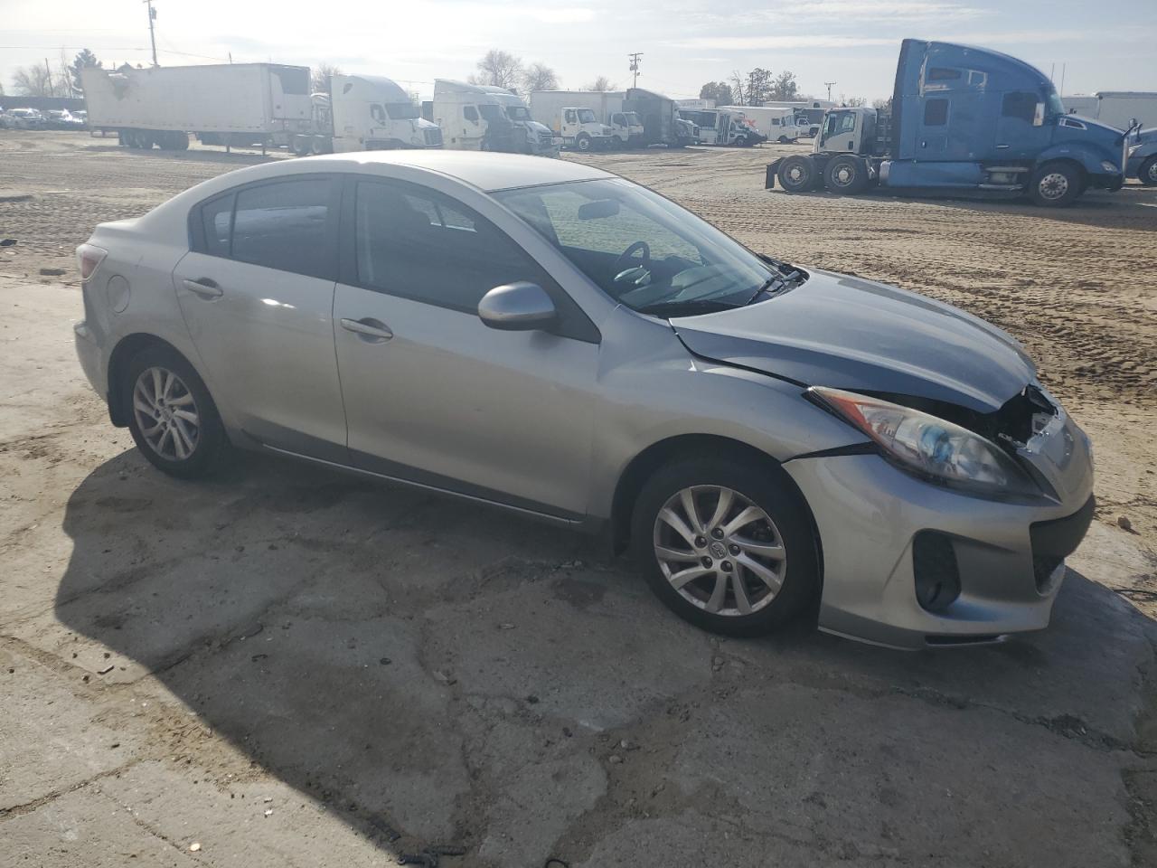 2012 Mazda 3 - Image 4
