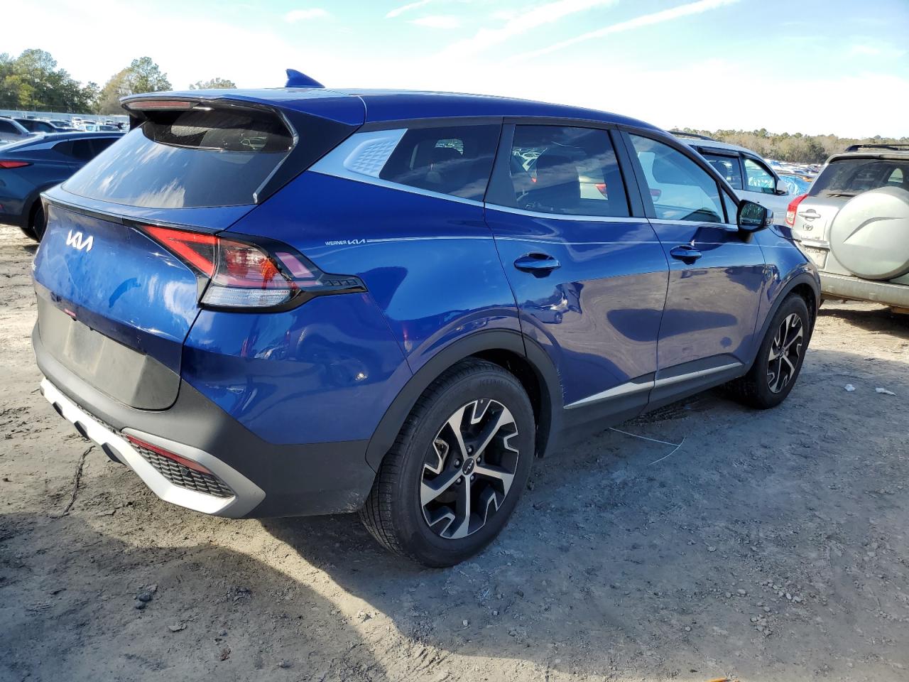 2024 Kia Sportage - Image 3