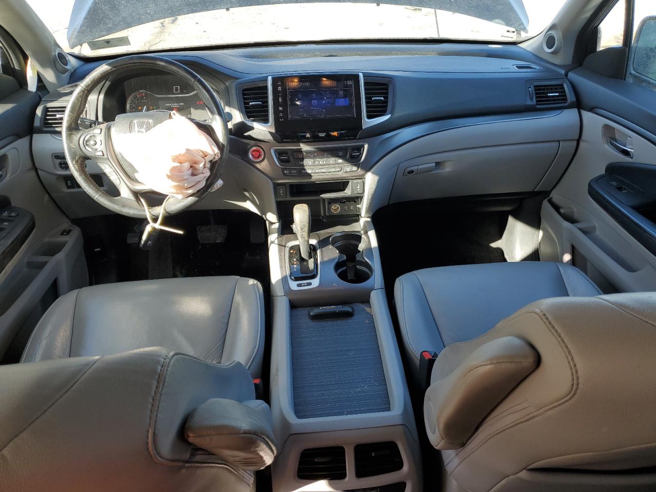 2017 Honda Pilot - Image 8
