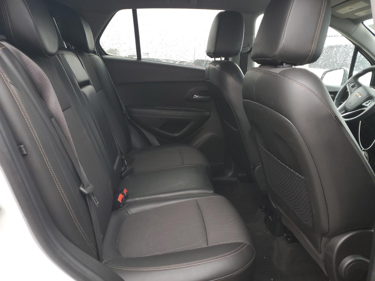 2017 Chevrolet Trax - Image 11