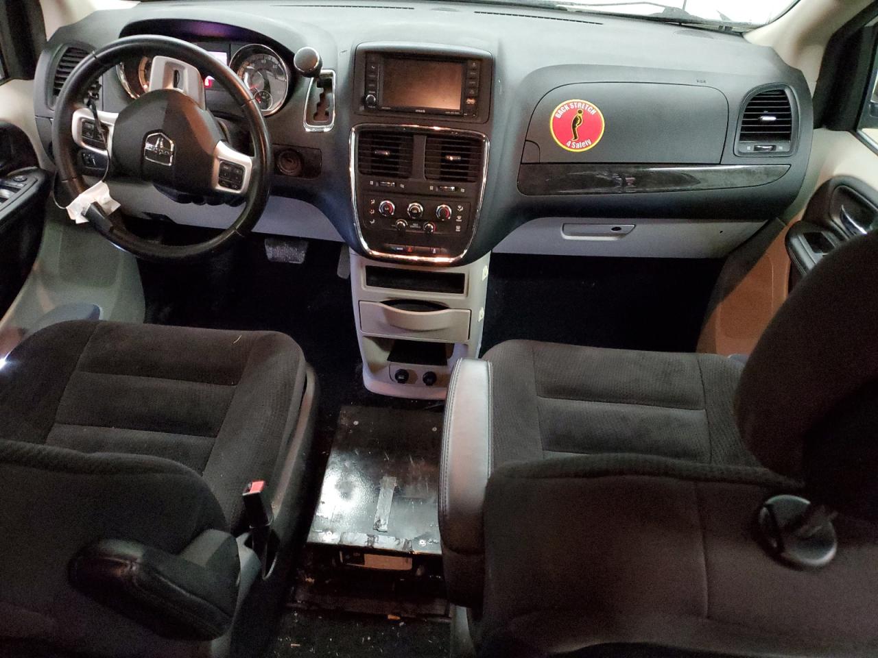 2019 Dodge Caravan - Image 8